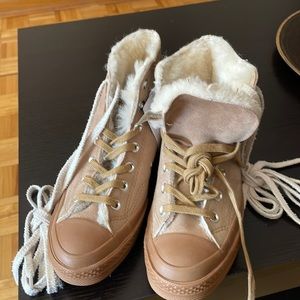 Unisex soft leather sneakers with sheep fur